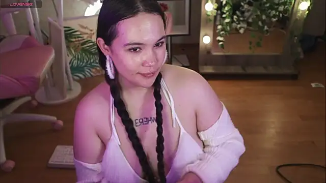 Snapshot of Chery_Lady22 chatting on 02-24-25, 11:52 Chery Lady22 online show from 02-24-25, 11:52