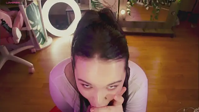 Snapshot of Chery_Lady22 chatting on 03-06-25, 04:41 Chery Lady22 online show from 03-06-25, 04:41