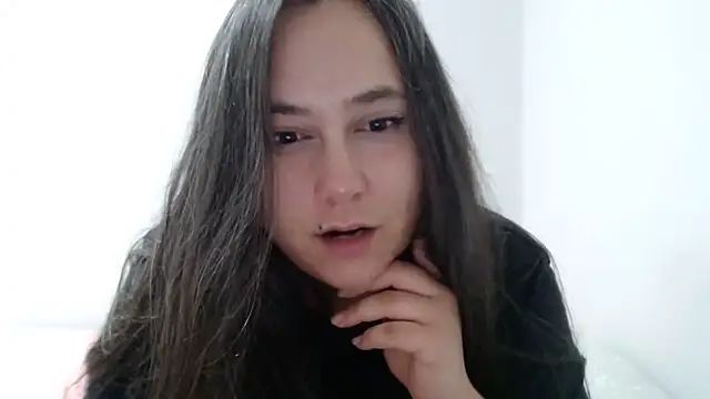 Snapshot of Sara94live chatting on 10-01-25, 04:18 Sara94live online show from 10-01-25, 04:18