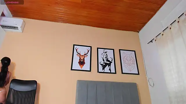 crystall06 online show from 10-25-25, 01:40