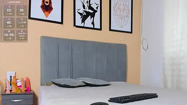 crystall06 online show from 10-29-25, 02:19