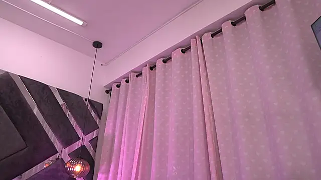 violeta aroca online show from 10-10-25, 03:05