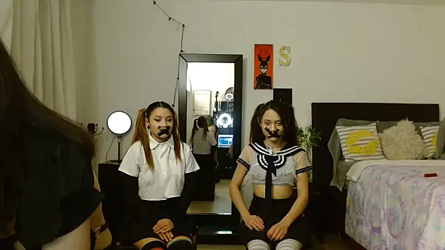 3littleschoolteens online show from 02-16-25, 06:32