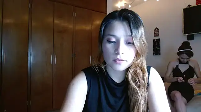 3littleschoolteens online show from 03-04-25, 08:49