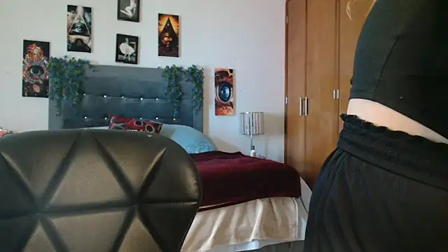 3littleschoolteens online show from 12-15-25, 08:13