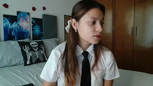 3littleschoolteens online show from 06-25-26, 06:45