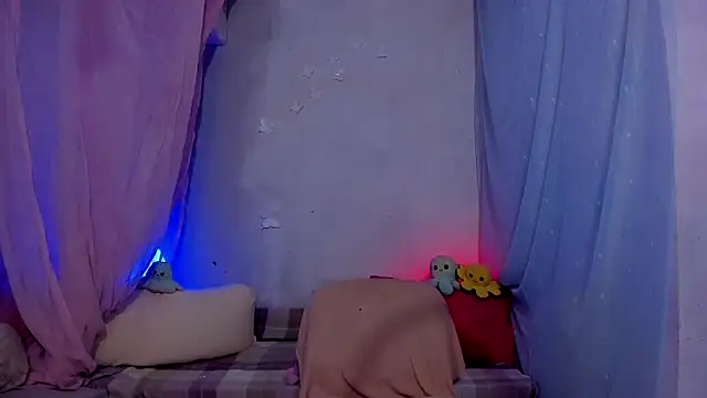 LickLizzy online show from 01-17-25, 02:18