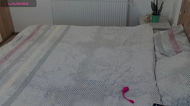 Snapshot of fayette_ chatting on 10-08-25, 04:37 fayette online show from 10-08-25, 04:37