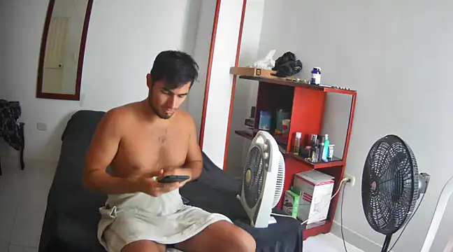 Snapshot of lechero226 chatting on 01-24-25, 03:45 lechero226 online show from 01-24-25, 03:45