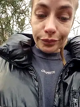 Snapshot of Keli_Jessi chatting on 03-25-26, 01:17 Keli Jessi online show from 03-25-26, 01:17