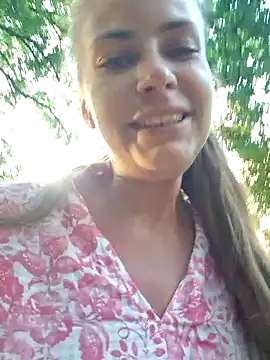 Snapshot of Keli_Jessi chatting on 06-27-26, 04:23 Keli Jessi online show from 06-27-26, 04:23