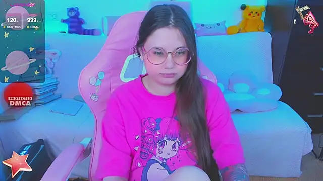 Snapshot of Lolisuccub chatting on 12-16-24, 06:27 Lolisuccub online show from 12-16-24, 06:27