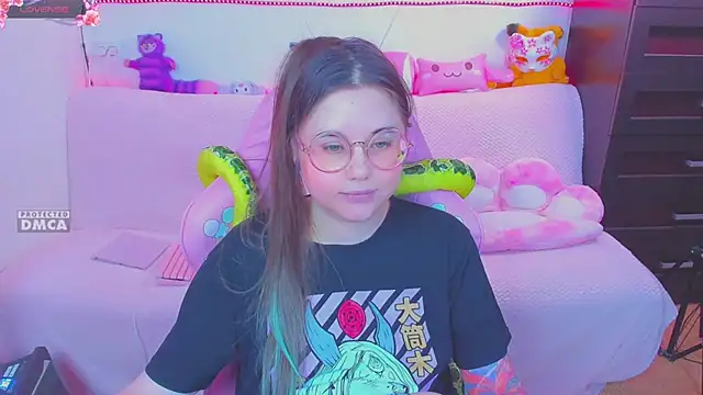 Snapshot of Lolisuccub chatting on 02-05-25, 06:15 Lolisuccub online show from 02-05-25, 06:15