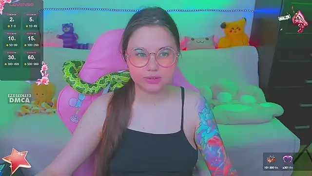 Snapshot of Lolisuccub chatting on 03-12-25, 04:13 Lolisuccub online show from 03-12-25, 04:13