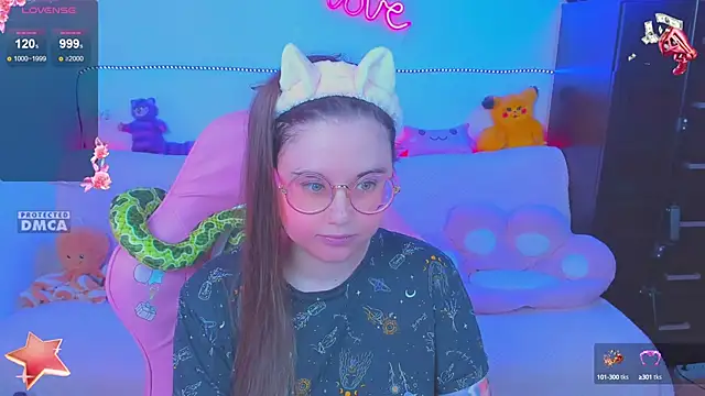 Snapshot of Lolisuccub chatting on 03-13-25, 01:40 Lolisuccub online show from 03-13-25, 01:40