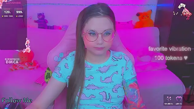 Snapshot of Lolisuccub chatting on 03-16-25, 04:01 Lolisuccub online show from 03-16-25, 04:01