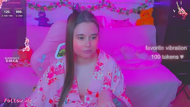 Snapshot of Lolisuccub chatting on 03-18-25, 09:32 Lolisuccub online show from 03-18-25, 09:32