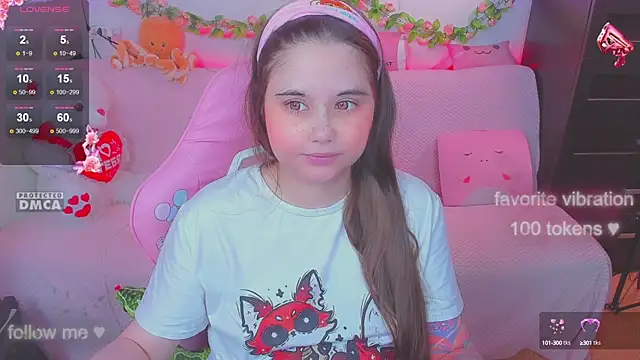 Snapshot of Lolisuccub chatting on 09-20-25, 04:52 Lolisuccub online show from 09-20-25, 04:52