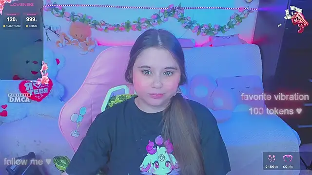 Snapshot of Lolisuccub chatting on 10-06-25, 08:17 Lolisuccub online show from 10-06-25, 08:17