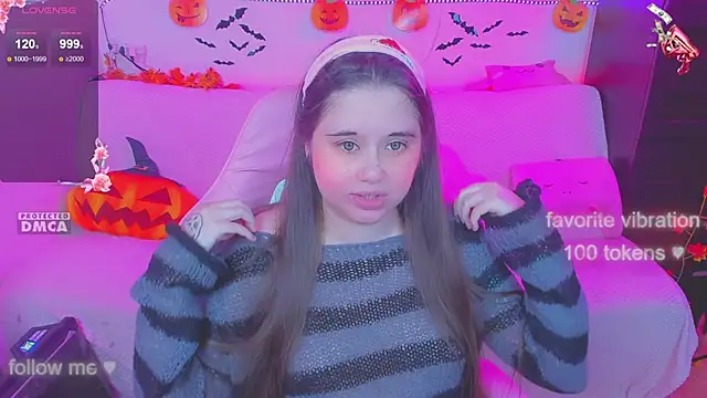 Snapshot of Lolisuccub chatting on 10-15-25, 01:00 Lolisuccub online show from 10-15-25, 01:00