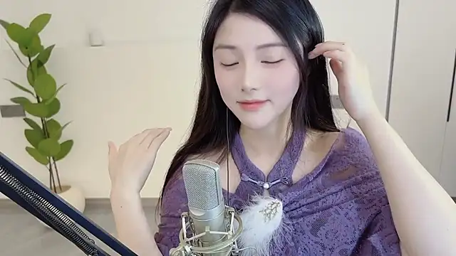 HaagenDazs  online show from 03-12-25, 04:08