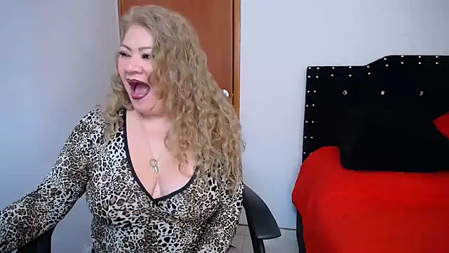 Ursulawhite69 online show from 01-28-25, 06:17