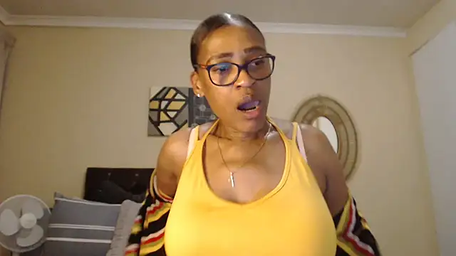 Creamyass22 online show from 04-11-26, 04:55