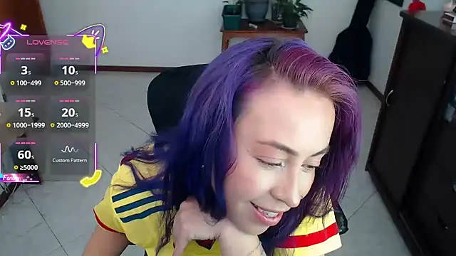 charlottezoe15 online show from 09-29-25, 06:57