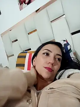 LunaZambrano online show from 02-12-25, 02:35