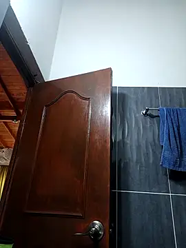 LunaZambrano online show from 09-24-25, 04:43