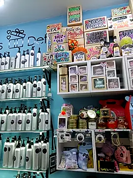 LunaZambrano online show from 10-02-25, 05:42