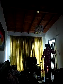 LunaZambrano online show from 02-13-26, 12:45