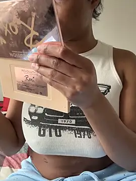 CandyLuxxxx online show from 01-06-25, 06:41