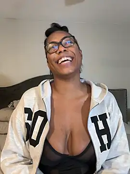 CandyLuxxxx online show from 03-09-25, 03:01