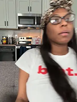 CandyLuxxxx online show from 10-14-25, 03:46