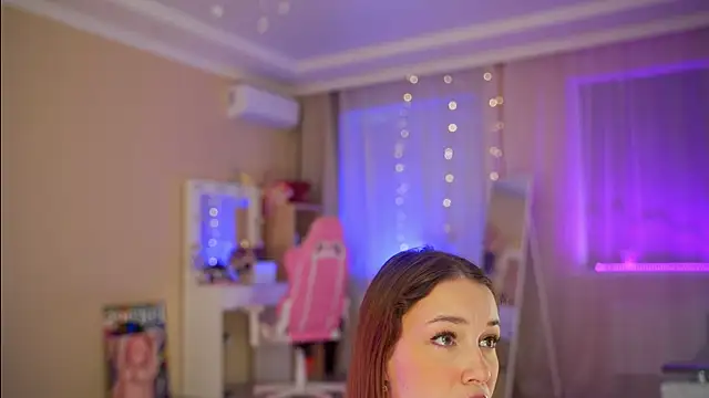 RosyEmily online show from 11-13-25, 12:26