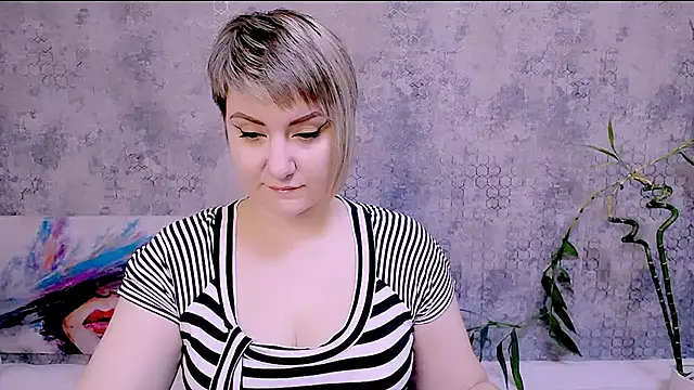 Djullia online show from 10-30-25, 06:04