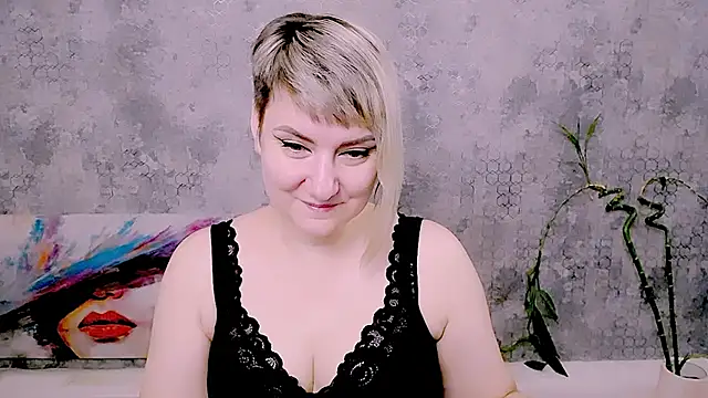 Djullia online show from 07-12-26, 05:09