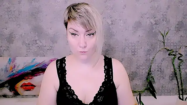 Djullia online show from 08-08-26, 05:20