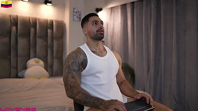 Snapshot of john_king29 chatting on 10-16-25, 09:49 john king29 online show from 10-16-25, 09:49