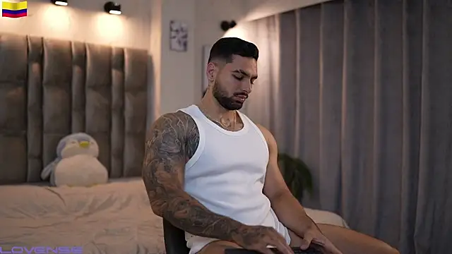 Snapshot of john_king29 chatting on 10-27-25, 10:03 john king29 online show from 10-27-25, 10:03