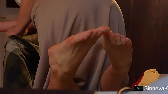 sinteas online show from 11-30-25, 01:15