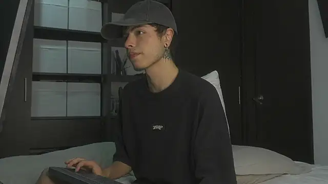  morghan  online show from 02-25-25, 06:14