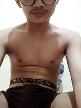 Snapshot of Abizar11 chatting on 10-28-25, 05:48 Abizar11 online show from 10-28-25, 05:48