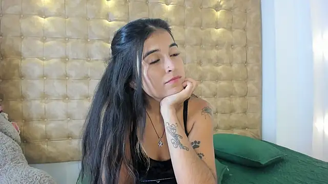 violet giraldo online show from 07-17-26, 06:46