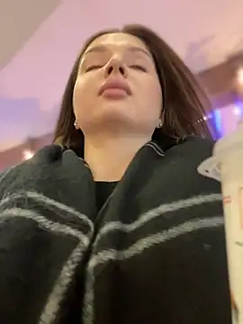 Snapshot of KrisMagnoly chatting on 02-18-26, 05:42 KrisMagnoly online show from 02-18-26, 05:42