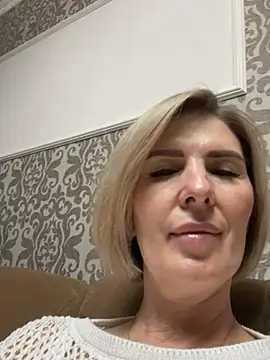 sensualEmilia online show from 06-07-26, 04:44