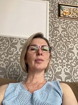sensualEmilia online show from 06-11-26, 09:07