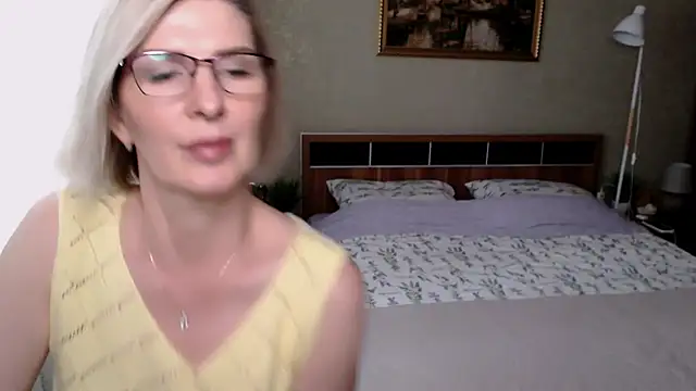 sensualEmilia online show from 06-23-26, 11:19