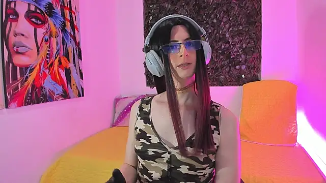 KimberlyJohnsoon online show from 02-05-25, 11:17